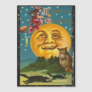 Grüße zum Halloween von einer Hexe, die auf einem  Magnetkarte
