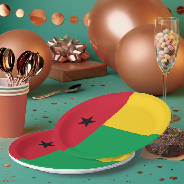 Guinea-Bissau-Flagge Pappteller (Multi)