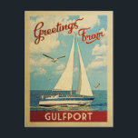 Gulfport Sailboat Vintage Travel Mississippi Postkarte<br><div class="desc">Diese Grüße aus Gulfport Mississippi Vintage Reise nautische Design verfügt über ein Boot auf dem Wasser segeln mit Möwen und einen blauen Himmel gefüllt mit prächtigen puffigen weißen Wolken.</div>