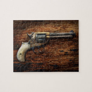Gun-Police - True Grit