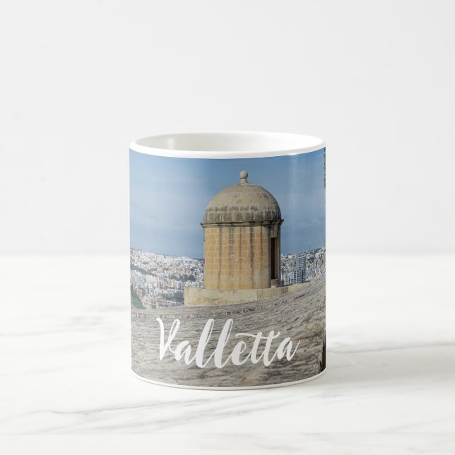 Gun turret auf alten Stadtmauern in Valletta, Malt Kaffeetasse (Mittel)