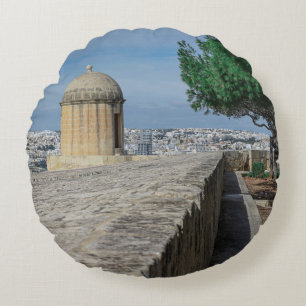 Gun turret auf alten Stadtmauern in Valletta, Malt Rundes Kissen