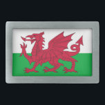 Gürtelschnalle mit Flagge von Wales<br><div class="desc">Fügen Sie Ihrem Kleid eine Touch walisischer Stolz hinzu, mit unserem exklusiven Gurtband mit Wales-Fahne! Dieser Gürtelschnalle, der mit viel Liebe zum Detail gestaltet wurde, ist mehr als nur funktional, er ist eine Feier des walisischen Erbes und des Nationalstolzes. Das kühne Design zeigt stolz die ikonischen Elemente der walisischen Flagge,...</div>