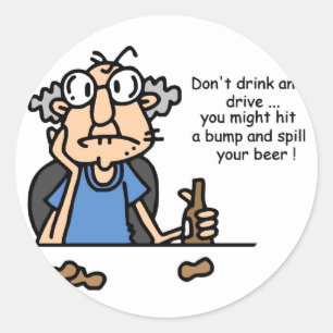 Gus auf dem Trinken und dem Fahren Runder Aufkleber