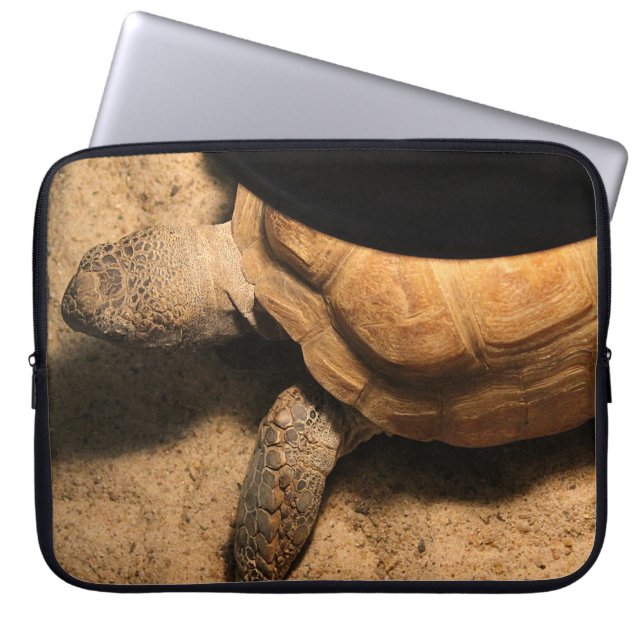 Gus die Schildkröte Laptopschutzhülle (Vorderseite)