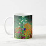 Gustav Klimt Flower Garden Kaffeetasse<br><div class="desc">Kaffeemaschine mit dem Ölgemälde Blütengarten von Gustav Klimt (1906). Ein schöner Garten mit lila, roten, weißen, blauen und orangefarbenen Blume. Ein großartiges Geschenk für Jugendliche und österreichische Kunstliebhaber.</div>