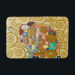 Gustav Klimt Fulfillment Nouveau Couple Badematte<br><div class="desc">Gustav Klimt, Fulfilment 1910-1911 Jugendstil-Paar mit Klimts charakteristischem, wirbelndes Design und schöner Goldmalerei.</div>