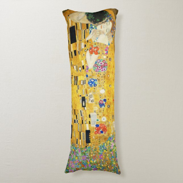 Gustav Klimt The Kiss Seitenschläferkissen (Vorderseite Vertikal)
