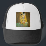 Gustav Klimt The Kiss Truckerkappe<br><div class="desc">Gustav Klimt Die Vintage Jugendstil-Malerei Der Kuss wurde zwischen 1907 und 1908, dem Höhepunkt seiner Goldenen Periode, vom österreichischen Symbolik-Maler Gustav Klimt gemalt, als er eine Reihe von Werken in einem ähnlich vergoldeten Stil malte. Das Gemälde gilt weithin als Meisterwerk der frühen Moderne. Es ist ein Symbol des Wiener Jugendstils...</div>