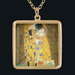 Gustav Klimt The Kiss Vergoldete Kette<br><div class="desc">Gustav Klimt Die Vintage Jugendstil-Malerei Der Kuss wurde zwischen 1907 und 1908, dem Höhepunkt seiner Goldenen Periode, vom österreichischen Symbolik-Maler Gustav Klimt gemalt, als er eine Reihe von Werken in einem ähnlich vergoldeten Stil malte. Das Gemälde gilt weithin als Meisterwerk der frühen Moderne. Es ist ein Symbol des Wiener Jugendstils...</div>