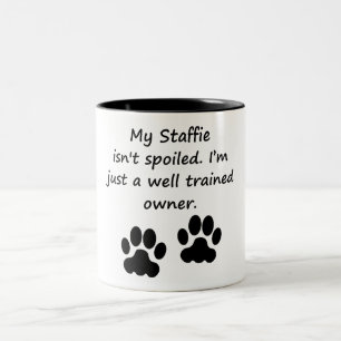 Gut ausgebildeter Staffie Inhaber Zweifarbige Tasse