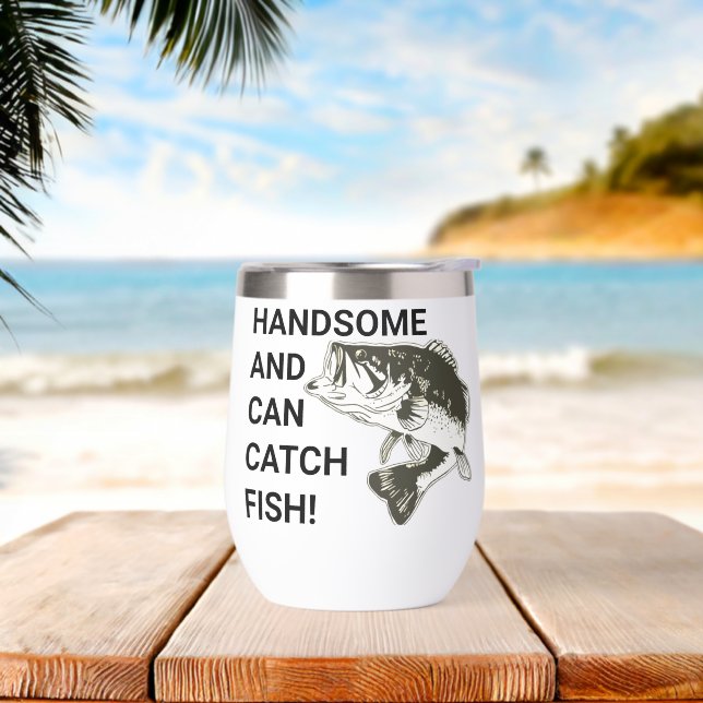 Gut aussehender und in der Lage, Fisch-Largemouth- (Strand)