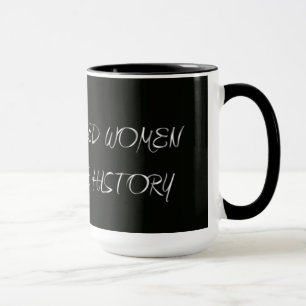 Gut benommene Frauen stellen selten Tasse