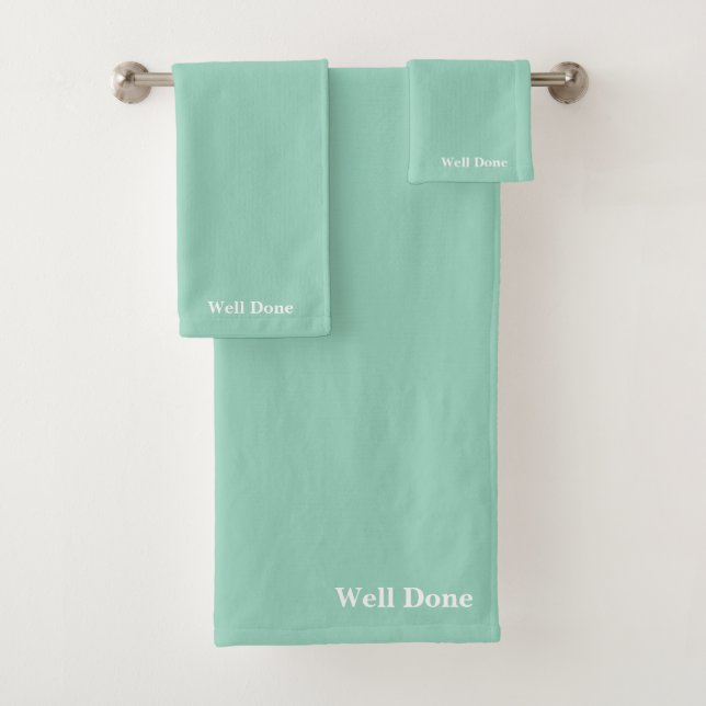 Gut gefertigtes Seafoam Bath Set (Insitu)