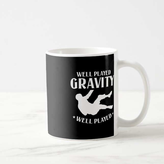 Gut gespielter Gravity Fun Slip und Fall on Ground Kaffeetasse (Rechts)