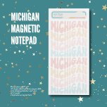 "Gute Dinge kommen" Michigan Magnetic Notepad Magnetischer Notizblock<br><div class="desc">Behalt deine Geister hoch und deine Aufgaben organisiert mit unserem fröhlichen "Gute Dinge kommen" Michigan Magnetic Notepad! Dieses köstliche Notizblock zeigt ein sich wiederholendes Wortmuster "MICHIGAN" in einem spielerischen, gewellten pastellfarbenen Schriftart, der oben mit einer aufregenden Nachricht geschmückt ist. Die starke Magnetabdeckung, die sich perfekt für die Aufnahme von Lebensmittellisten,...</div>