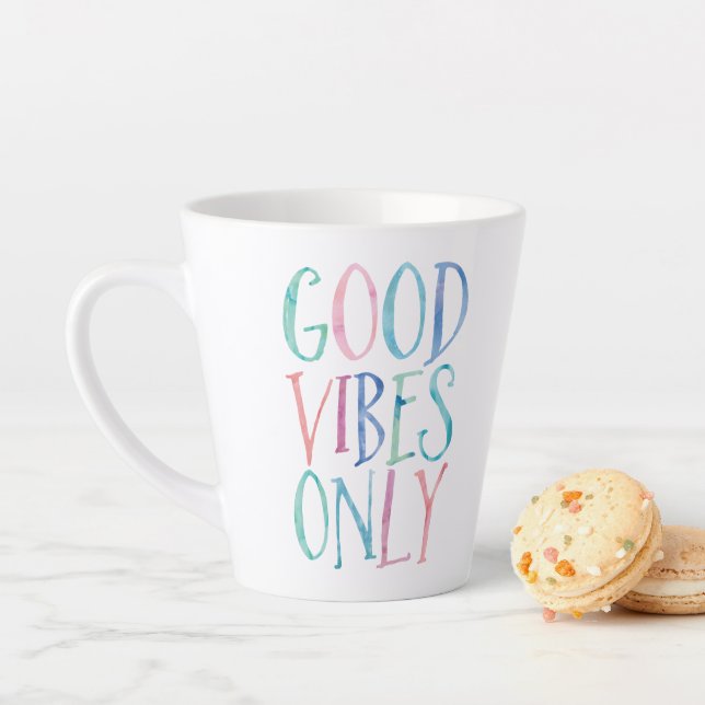 Gute Schwingungens-nur - bunte Aquarell-Typografie Milchtasse (Beispiel)
