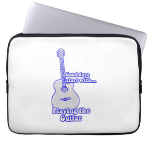 Gute Tage beginnen mit Gitarre spielen. Blau Laptopschutzhülle