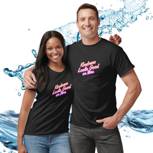 Güte-Zitat Schwarz Personalisieren T-Shirt