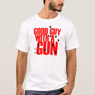 Guter Typ mit einem Gewehr-T - Shirt