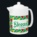 GUYANA FLAG Gesegnet Christliches, individuelles M<br><div class="desc">Feiern Sie Ihren Glauben und Ihre GUYANESE Erbe, wenn Sie als Nächstes genießen Sie Ihr heißes Getränk in diesem stilvoll gestalteten Teekessel, der die GOLDEN ARROWHEAD Fahne von GUYANA in einem diagonalen Fliesenmuster zeigt, mit Scripturreferenz Ephesians 1:3 (gesegnet mit jedem spirituellen Segen). Dies wäre ein ideales Geschenk zu jeder Jahreszeit...</div>
