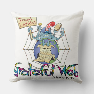 Gweb Spy Dye Throw Pillow Kissen