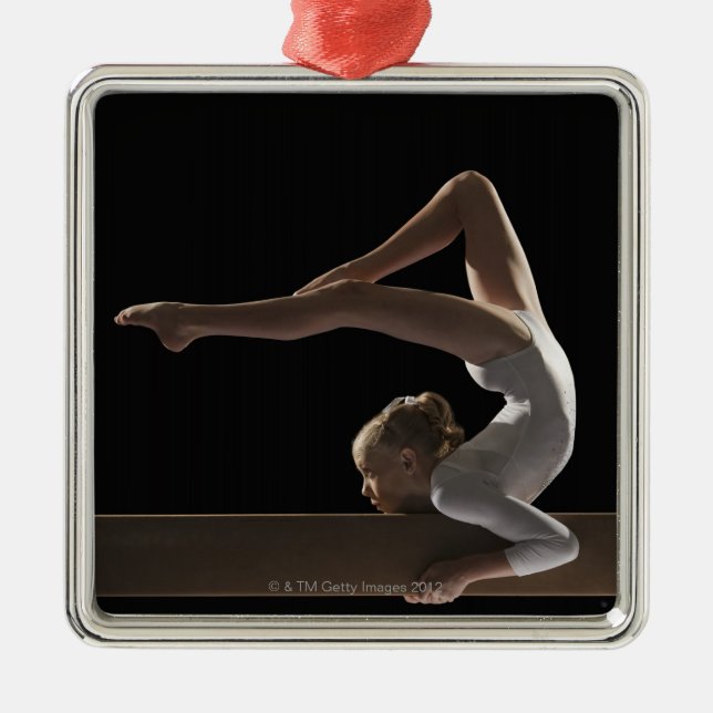 Gymnast auf Schwebebalken Ornament Aus Metall (Vorne)