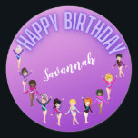 Gymnastics Friends "Happy Birthday" Lila Ombre Runder Aufkleber<br><div class="desc">Gymnastik Freunde "Happy Birthday" Lila Ombre Party Design personalisiert mit dem Namen Ihres Turniers!</div>