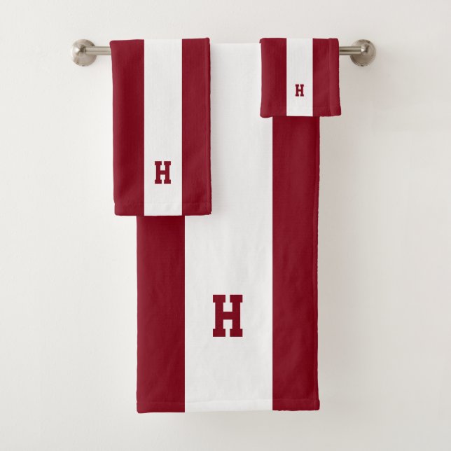 H Monogramme sur Crimson et blanc rayé (En situation)