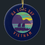 Ha Long Bay Vietnam Junk Boat Travel Art Vintag Keramik Ornament<br><div class="desc">Ha Long Bay Vektorgrafik Design. Langvietnam,  im Nordosten Vietnams,  ist bekannt für seine smaragdgrünen Gewässer und tausende von mächtigen Kalksteininseln,  die von Regenwäldern bedeckt sind.</div>