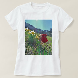 Haare und gelbe Blumen T-Shirt