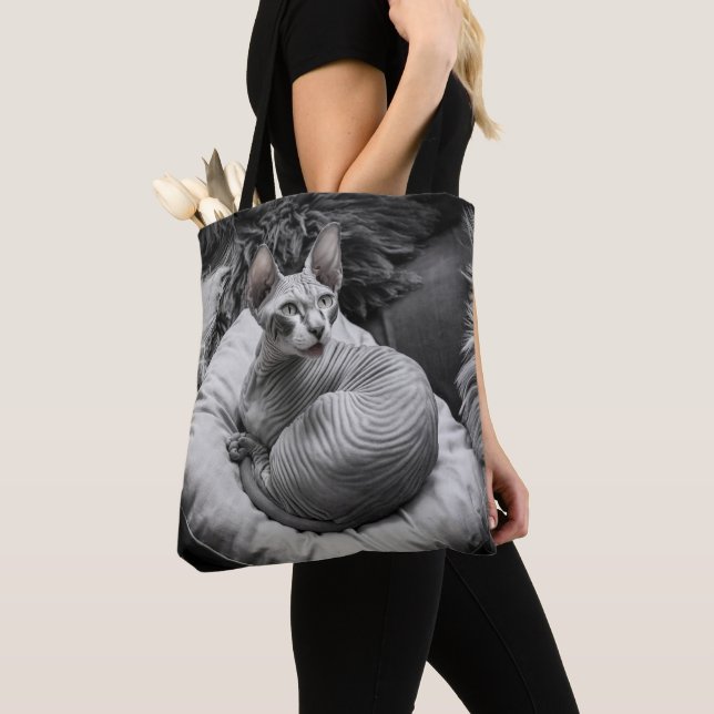 Haarlose Sphynx-Katze Tasche (Von Nahem)