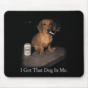 Habe diesen Hund in lustigem Dackel-Rauchen für Mä Mousepad