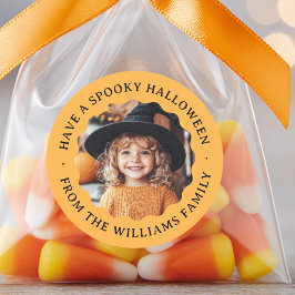 Haben Sie ein gruseliges Halloween wellige Randfot Runder Aufkleber