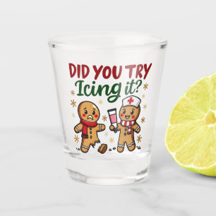 Haben Sie versucht, es lustig Gingerbrot nähren Schnapsglas