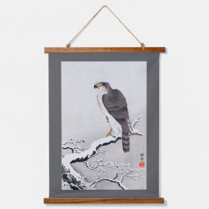 Habicht auf schneebedecktem Ast, Ohara Koson Wandteppich Mit Holzrahmen
