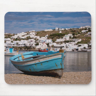 Hafen- und Hafenbereich mit griechischen Fischerbo Mousepad