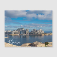 Hafen von Sliema und Wolkenkratzer in Malta