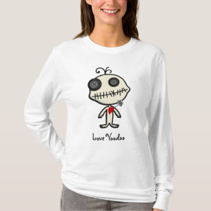 Haften Sie ein Button am Tag des Valentines und T-Shirt