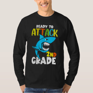 Hai bereit zum Angriff der zweiten Stufe des erste T-Shirt