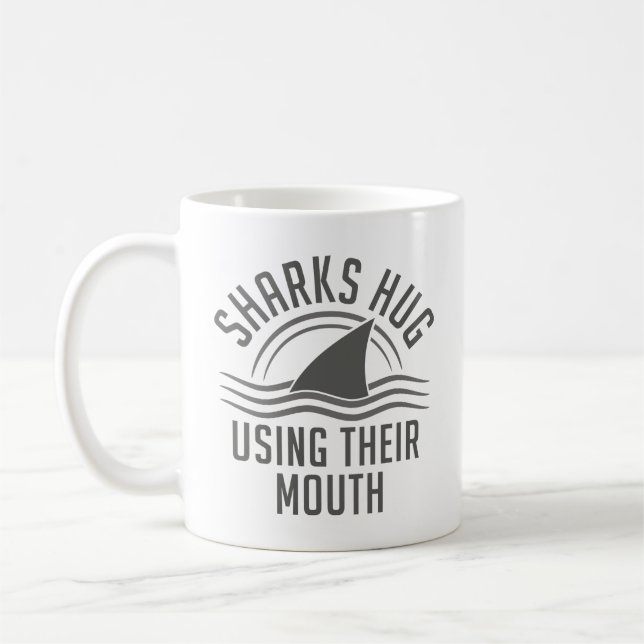 Haie umarmen mit dem Mund Kaffeetasse (Links)