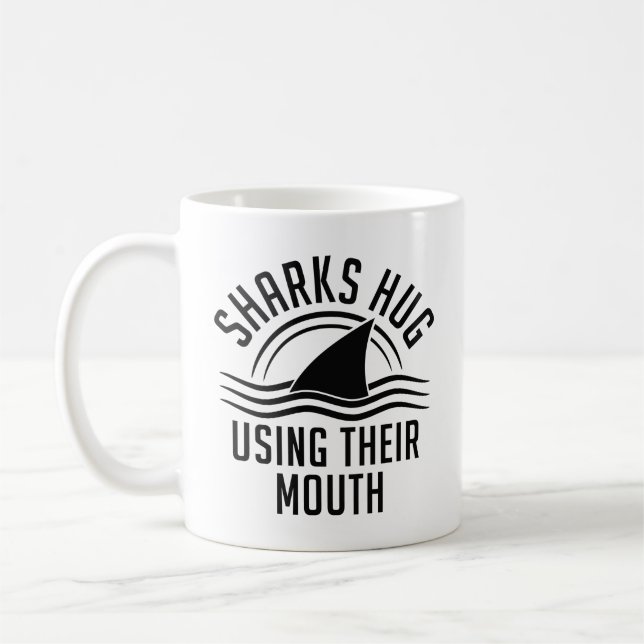 Haie umarmen mit dem Mund Kaffeetasse (Links)