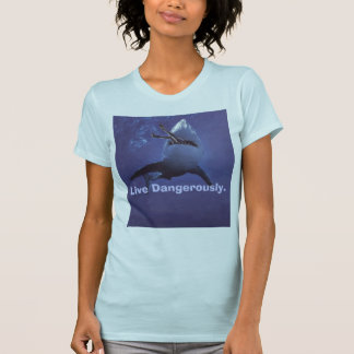 Haifisch-Angriff T-Shirt