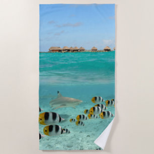 Haifisch, der Fische in tropischer Bora Bora Strandtuch