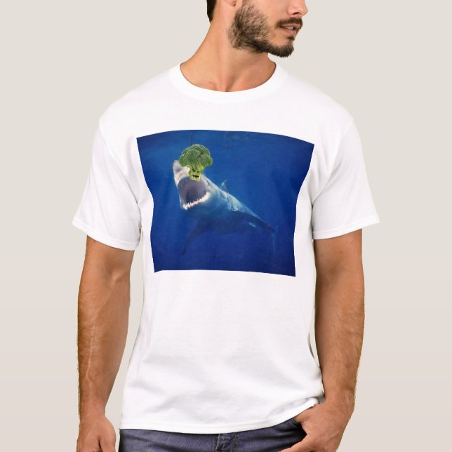 Haifisch gegen Eviloccoli T-Shirt (Vorderseite)