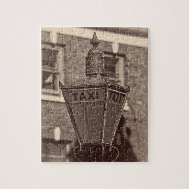 Hail a Taxi the Old Mohioned way - 8x10 - 110 pcs (Vertikal)