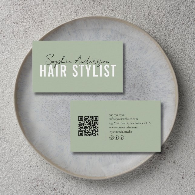 Hair Stylist Salon Sage Green QR Code Visitenkarte (Hair Stylist Salon Sage Green QR Code Business Card)