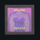 Hakuna Matata Merry Christmas Liebe Design.jpg Kiste<br><div class="desc">Hakuna Matata Frohe Weihnachts-Liebe Design. Schönes lila Farbdesign mit einem wunderschönen blauen Herz und einem Hauch von Glitzer im Hintergrund. Eine der besonderen neuesten Hakuna Matata Design diese wunderbare Weihnachtszeit und die phantastische wunderbare Saison. Teilen Sie die Liebe der Weihnachtszeit mit dieser personalisierten Hakuna Matata Original-Kunst für Ihre Ferienzeit. Es...</div>
