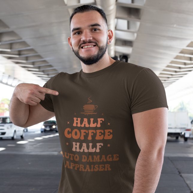 Halb-Auto-Schadensgutachter für den Kaffee T-Shirt (Von Creator hochgeladen)