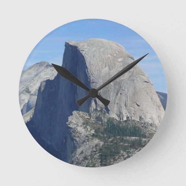Halb Dome, Yosemite, CA Runde Wanduhr (Vorderseite)